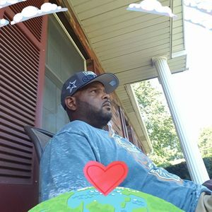 Meet your Posher, Derrick